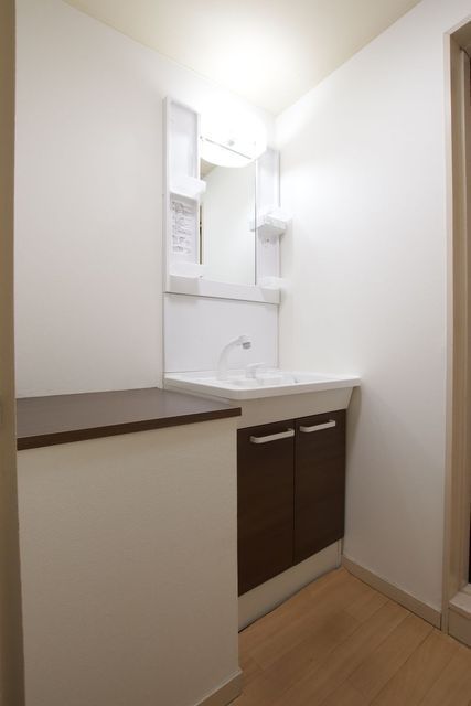 洗面設備　洗髪洗面化粧台