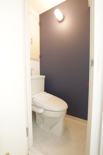 トイレ　温水洗浄便座