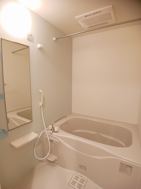 バス・シャワールーム　バス