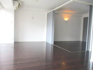 その他部屋・スペース　開放的な寝室です