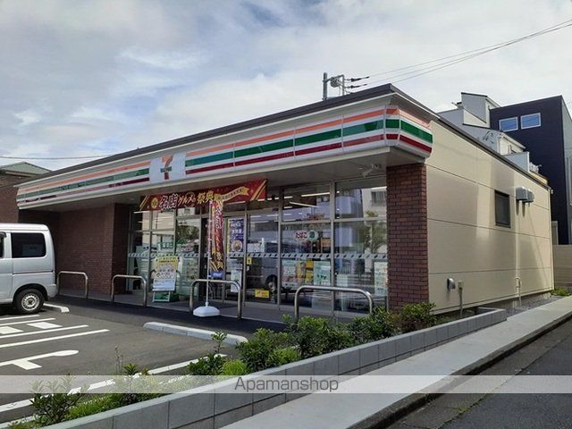 コンビニ　セブンイレブン（コンビニ）まで140m