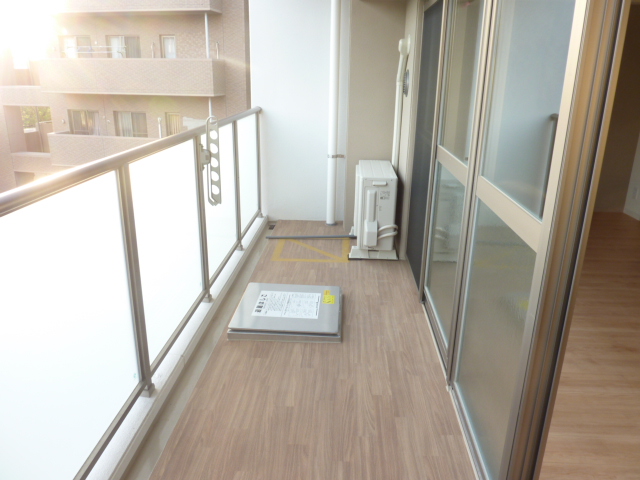 バルコニー　ベランダ