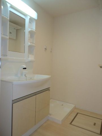 洗面設備　忙しい朝には欠かせない洗面所です