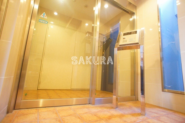 セキュリティ　女性の方でも安心のモニター付きオートロック♪