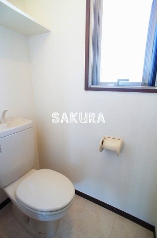 トイレ　清潔感のある水回り♪