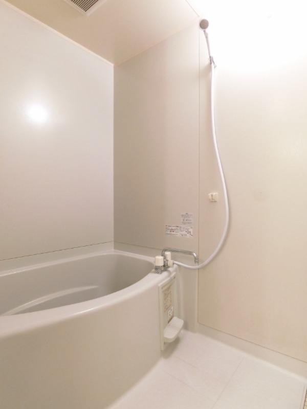 バス・シャワールーム　図面と現状に相違がある場合には現状を優先