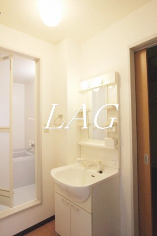 洗面設備　洗面台です。