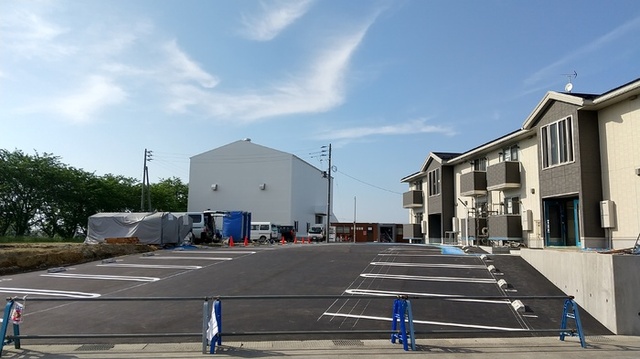 駐車場　駐車場