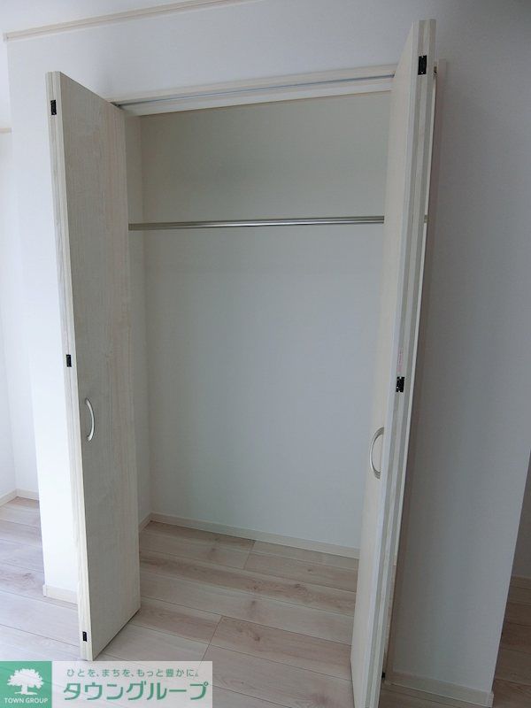 収納　広々としたクローゼット