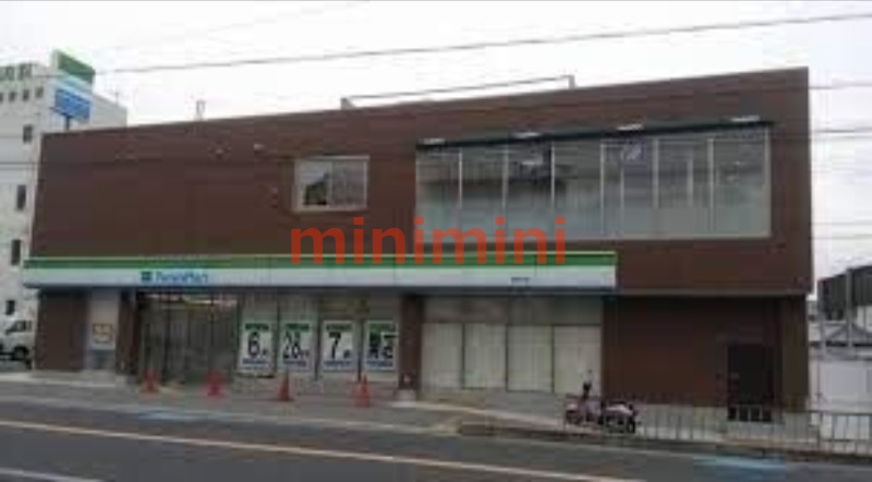 コンビニ　ファミリーマート岸部中店（コンビニ）まで274m