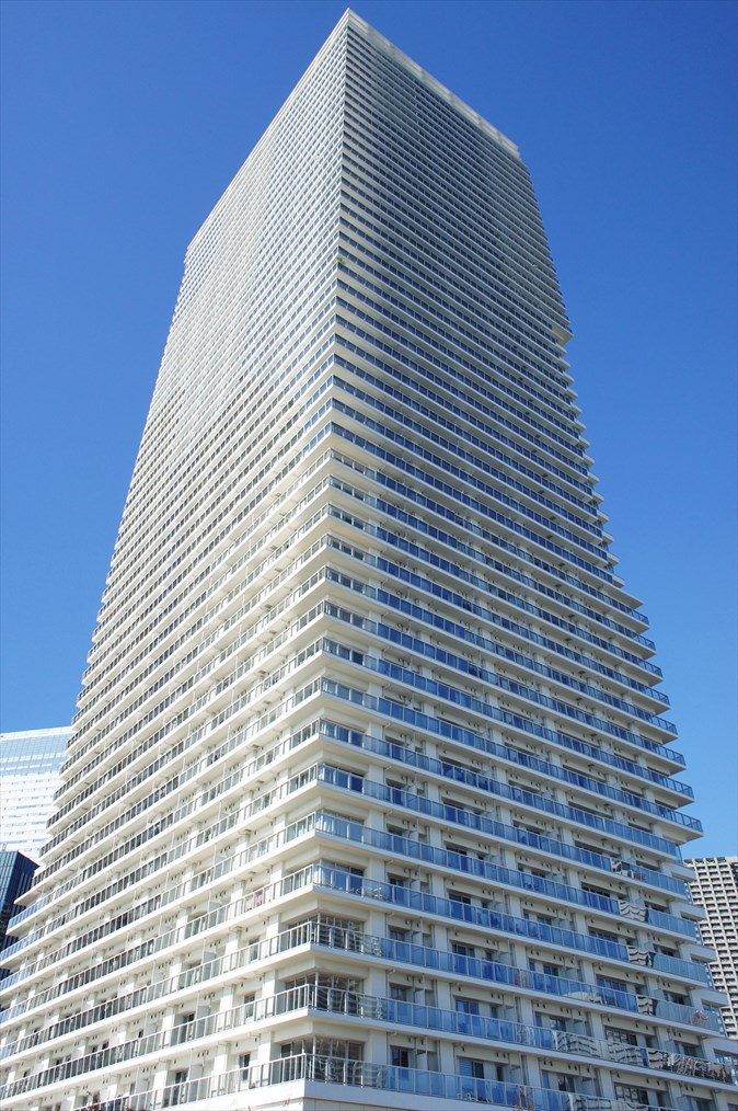 建物外観　2016年築49階建て分譲タワーマンション