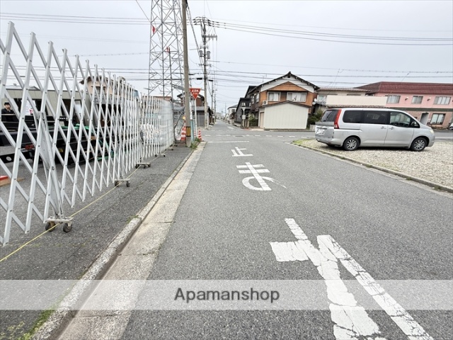 その他　前面道路（その他）まで0m