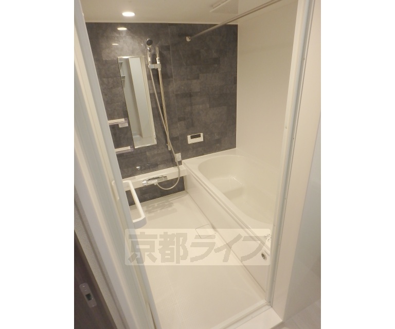 バス・シャワールーム　浴室です。