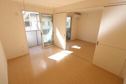 居室・リビング　※他部屋参考写真外観