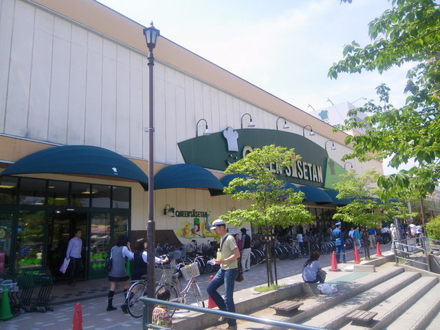 その他　クイーンズ伊勢丹