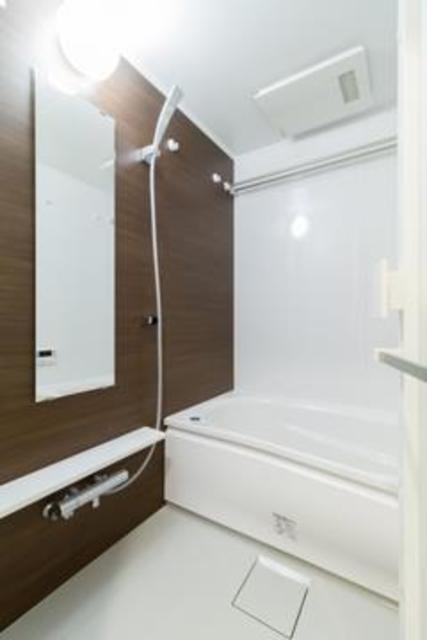 バス・シャワールーム　別号室の参考写真です