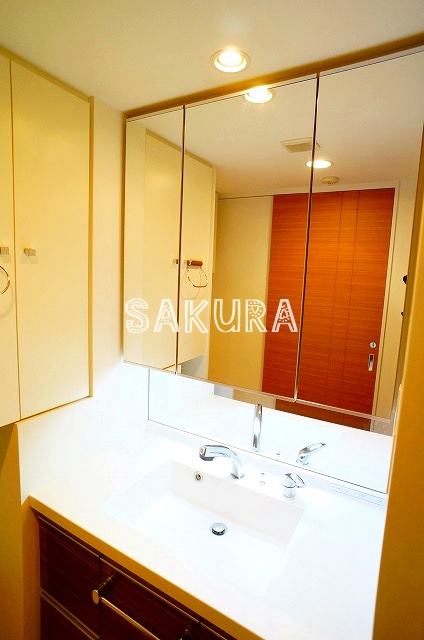 洗面設備　身支度に便利な洗面台♪