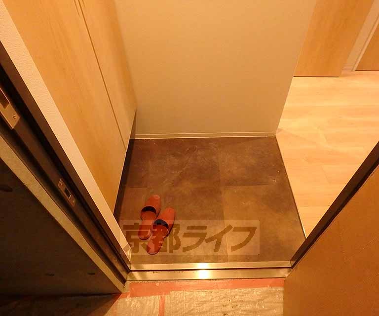 玄関　玄関です。