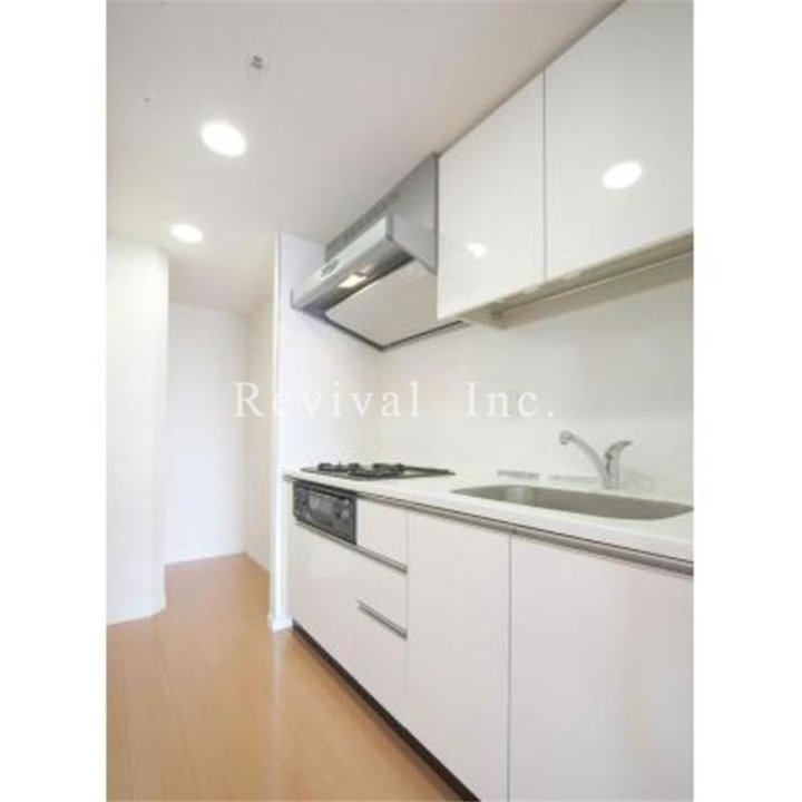 キッチン　3口ガスコンロでございます