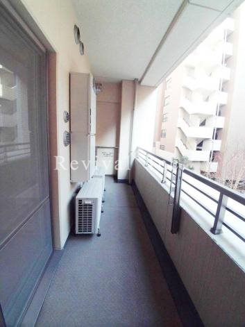 バルコニー　広々とお使い頂けるバルコニーがございます