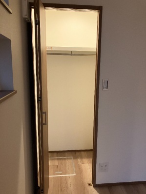 収納　ウォークインクローゼット