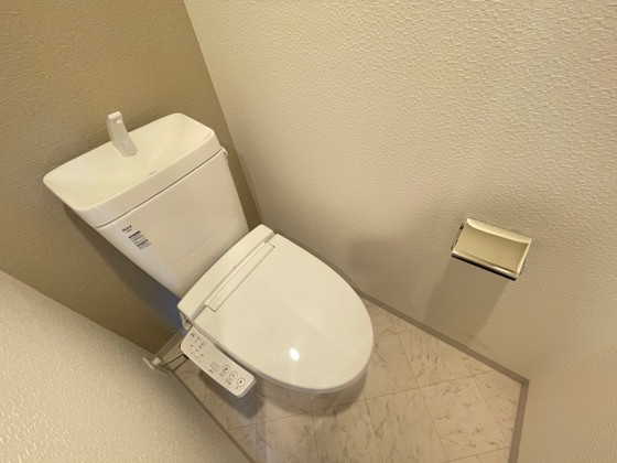 トイレ　※別部屋の写真です