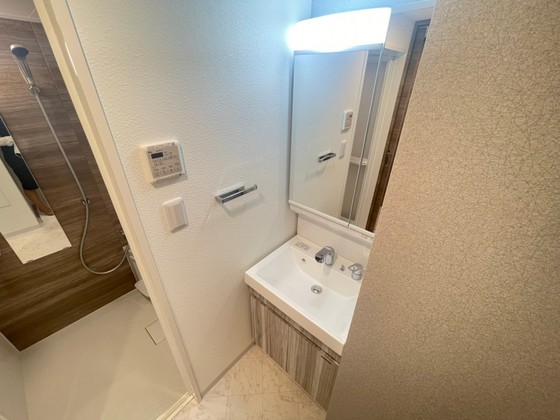 洗面設備　※別部屋の写真です