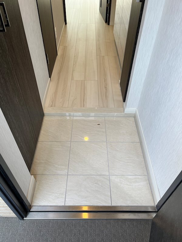 玄関　※参考写真