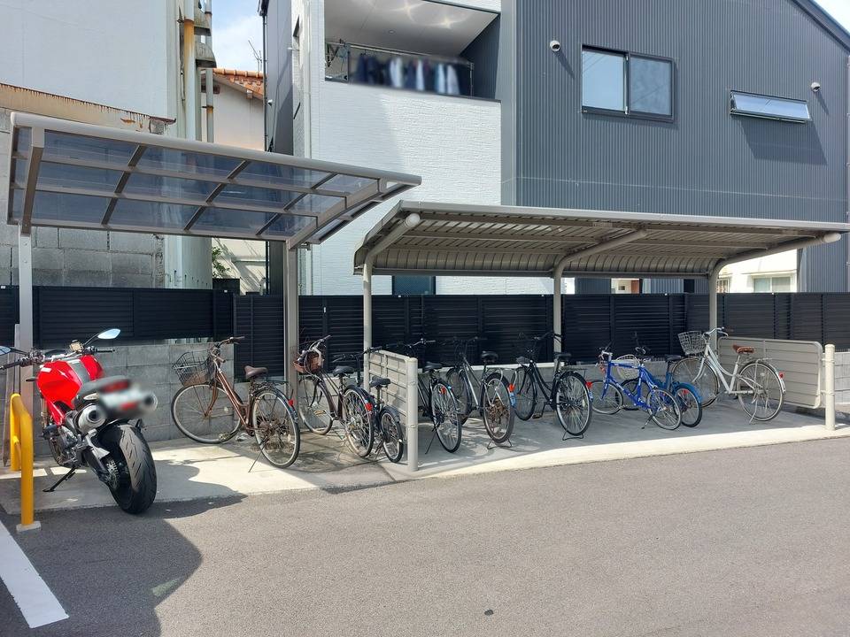 駐車場　駐輪場