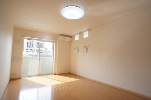 居室・リビング　★広々とした室内