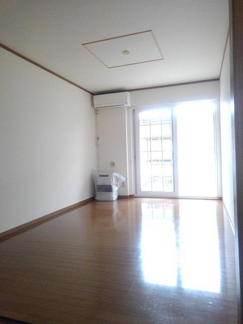 居室・リビング　洋室