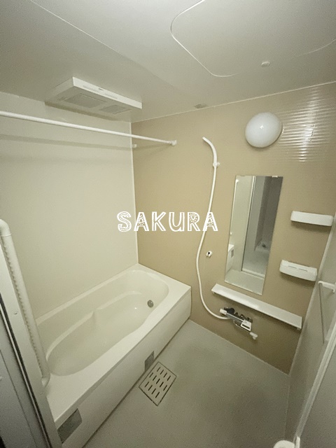 バス・シャワールーム　雨の日にも安心の浴室乾燥機付き♪