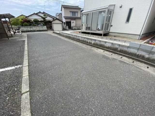 その他　前面道路（その他）まで0m