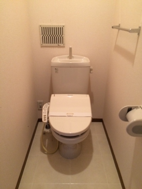 トイレ　温水洗浄暖房便座