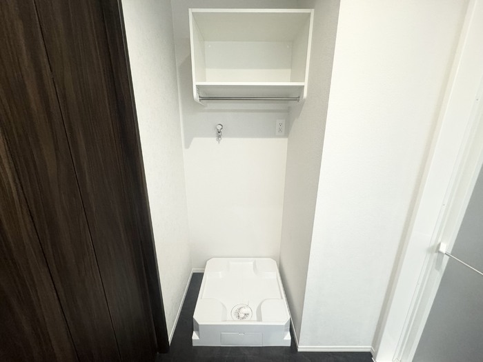 玄関　洗濯機置場