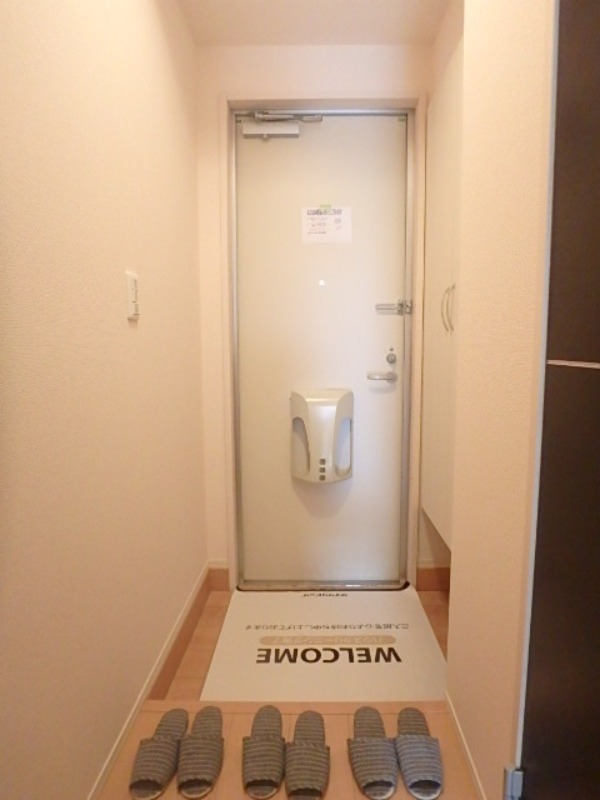 玄関　図面と現状に相違がある場合には現状を優先