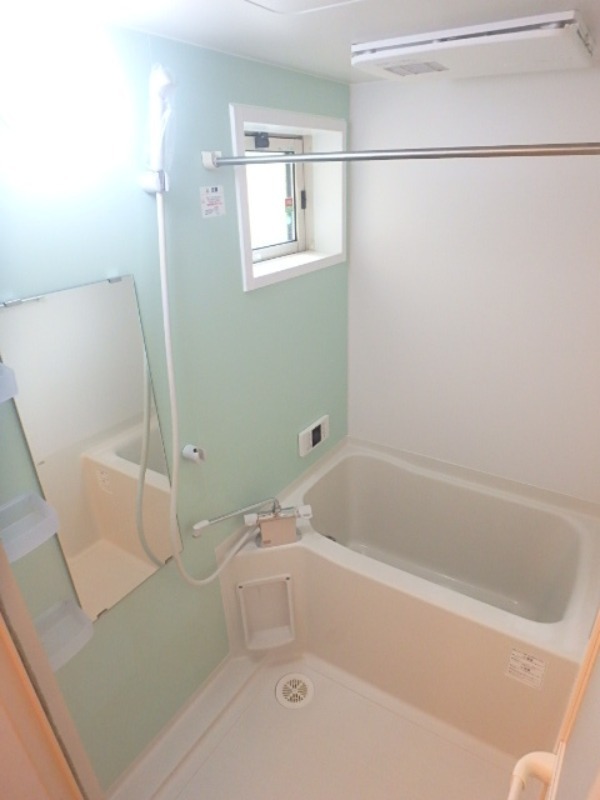 バス・シャワールーム　図面と現状に相違がある場合には現状を優先