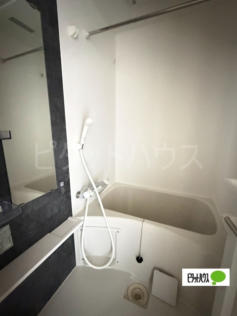 バス・シャワールーム　バスルーム