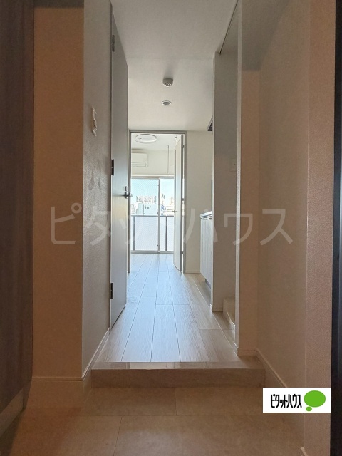 玄関　玄関です。