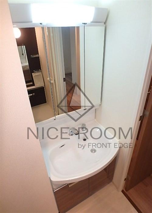 洗面設備　プレサンス梅田北アロー　独立洗面台