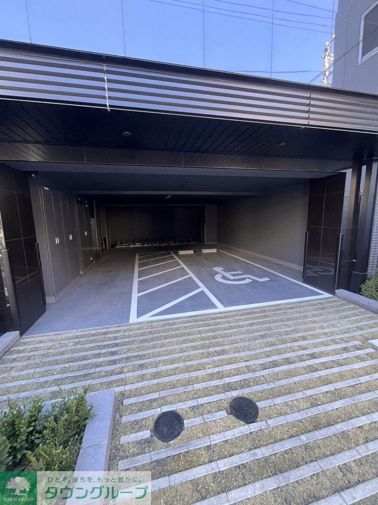 駐車場　駐車場