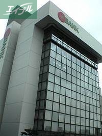 銀行　トマト銀行本店（銀行）まで706m