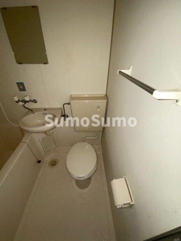 トイレ　清潔感のあるトイレです