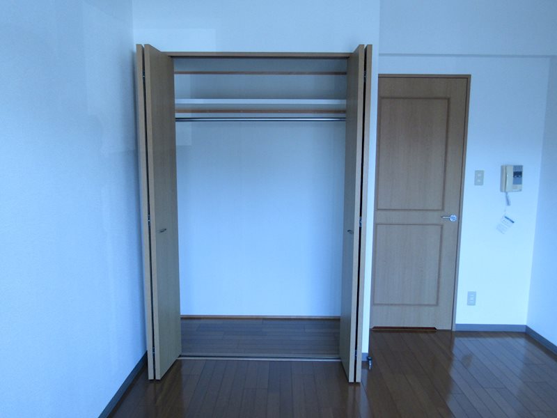 収納　クローゼット