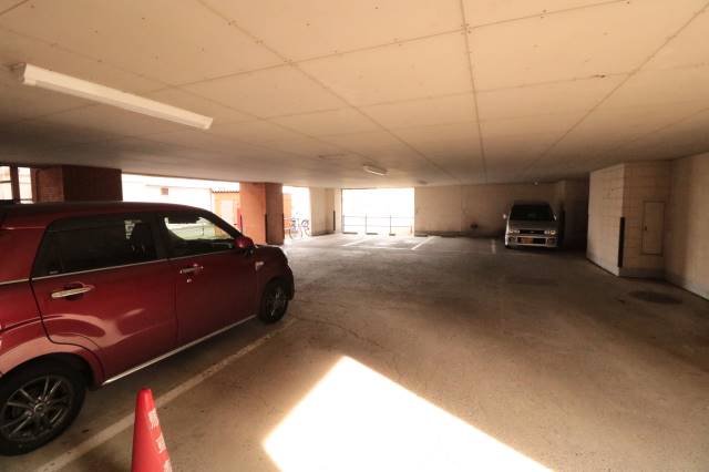 駐車場　専用駐車場スペース♪