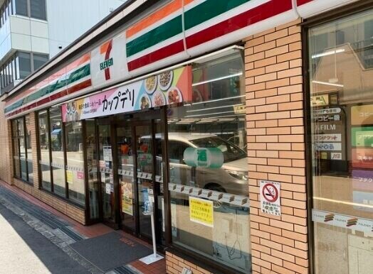 コンビニ　セブンイレブン大阪豊崎3丁目店（コンビニ）まで180m