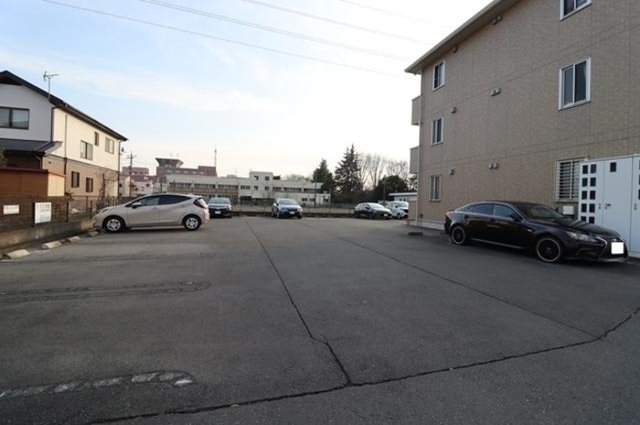 駐車場　駐車場