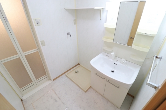 洗面設備　洗面室