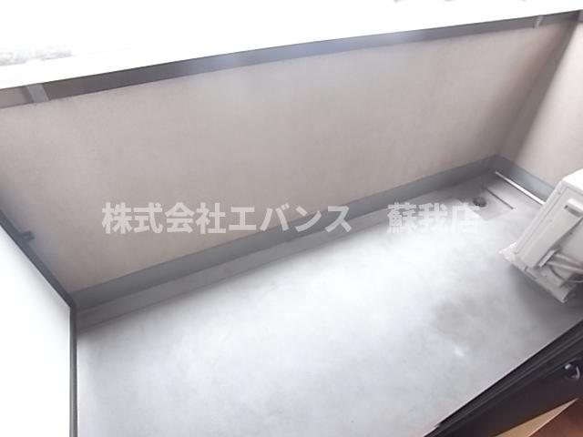 バルコニー　開放的で明るい空間を演出してくれるバルコニーです