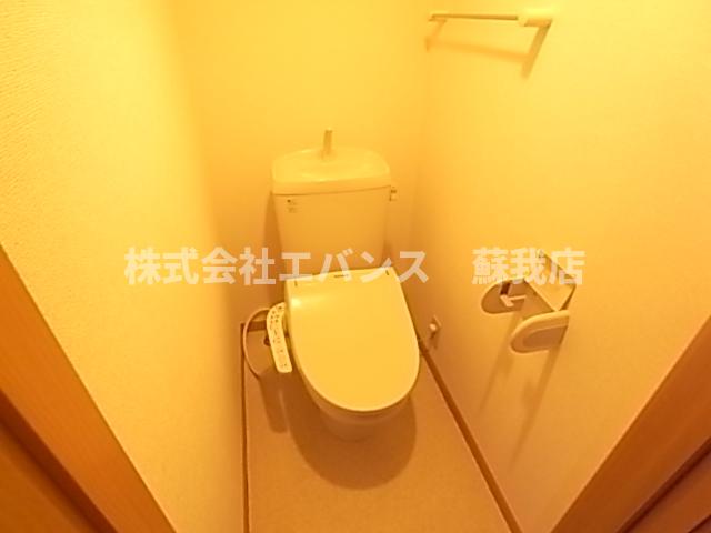 トイレ　落ち着いたトイレです